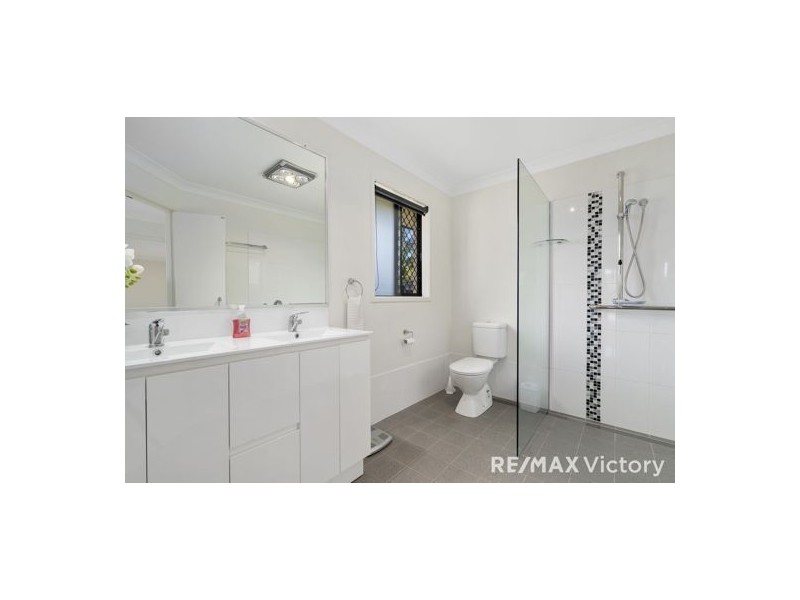 27 Jacques Close, Caboolture QLD 4510