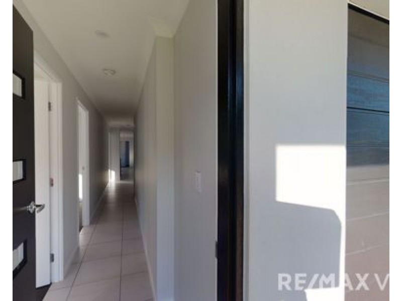 1/16 Figtree Circuit, Caboolture QLD 4510