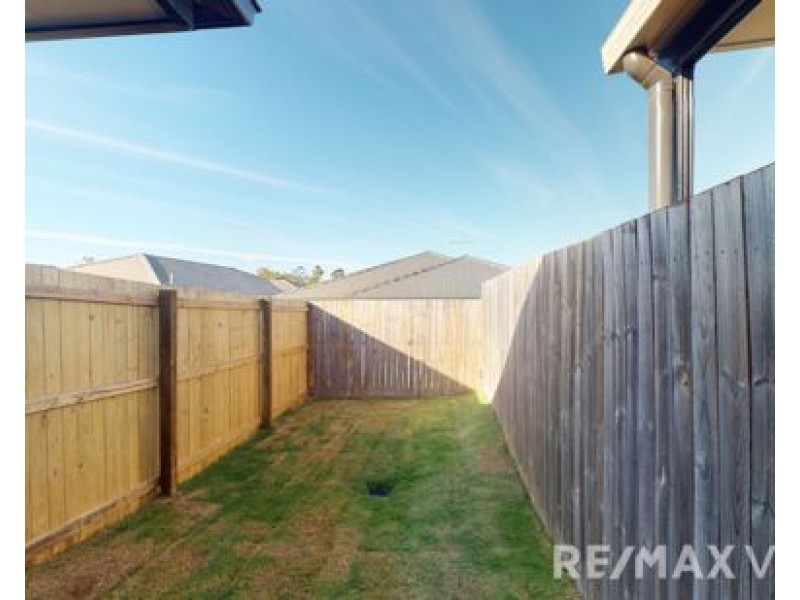 2/16 Fig tree Circuit, Caboolture QLD 4510