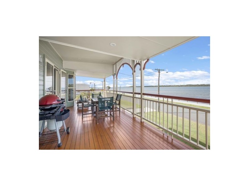98 Esplanade, Toorbul QLD 4510