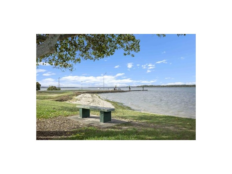 98 Esplanade, Toorbul QLD 4510