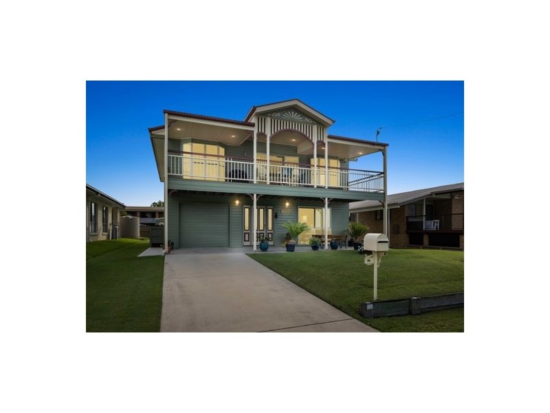 98 Esplanade, Toorbul QLD 4510