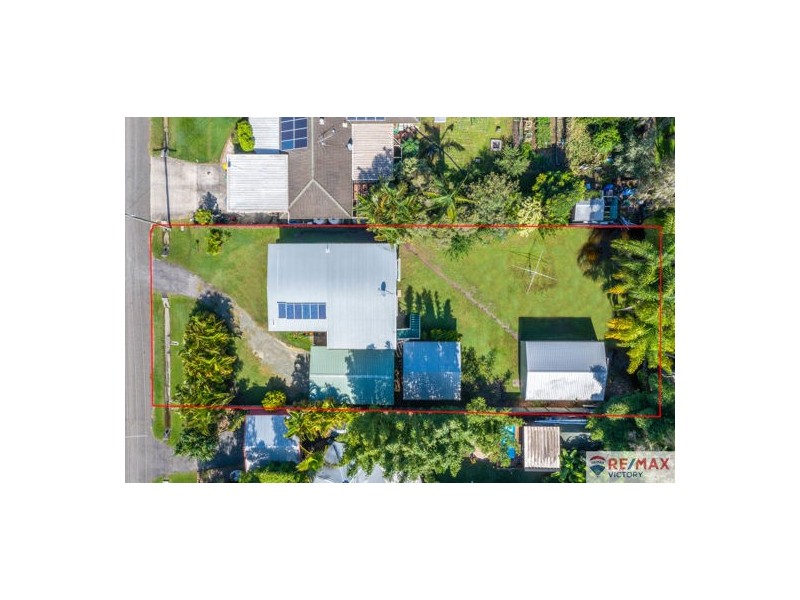 10 Malcolm Street, Beachmere QLD 4510