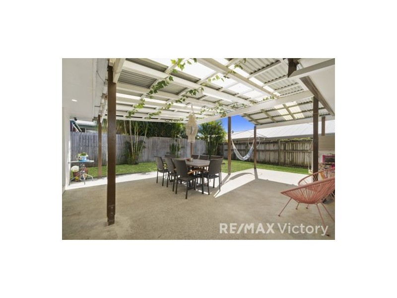 42 Moatah Drive, Beachmere QLD 4510