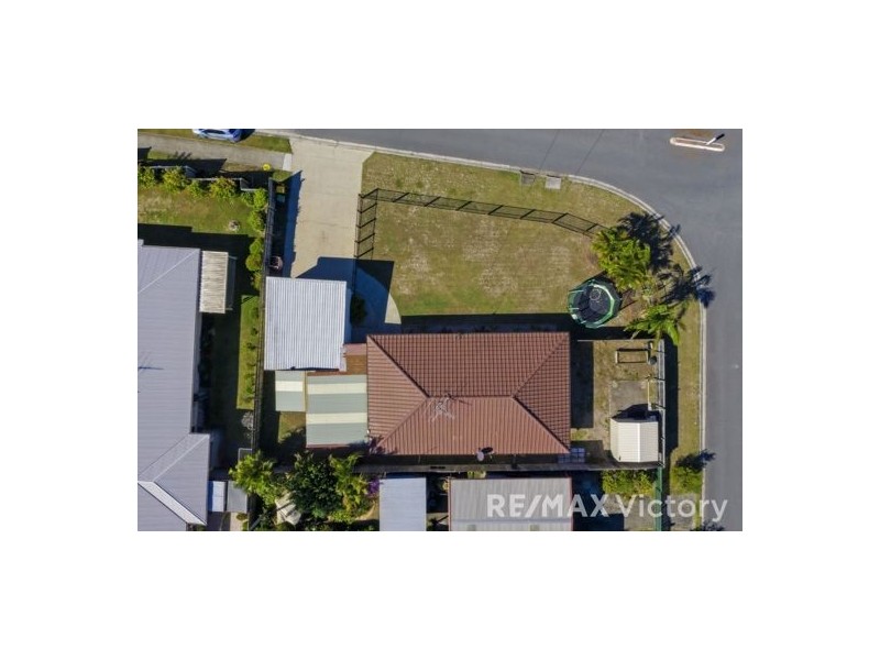 42 Moatah Drive, Beachmere QLD 4510