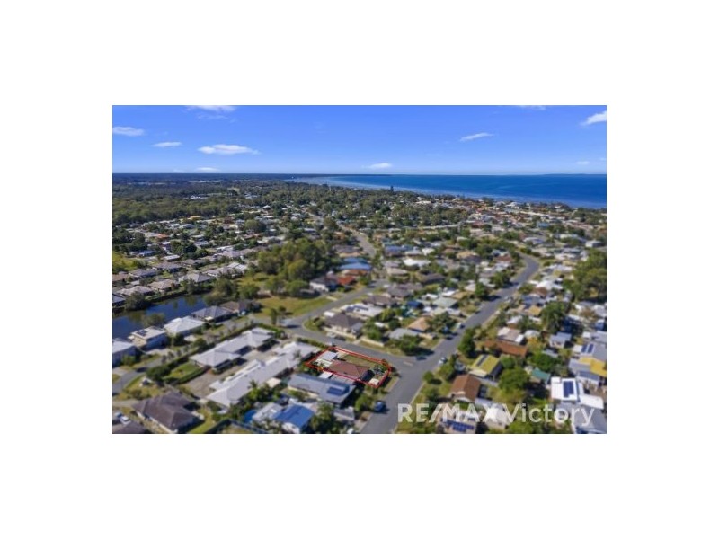 42 Moatah Drive, Beachmere QLD 4510