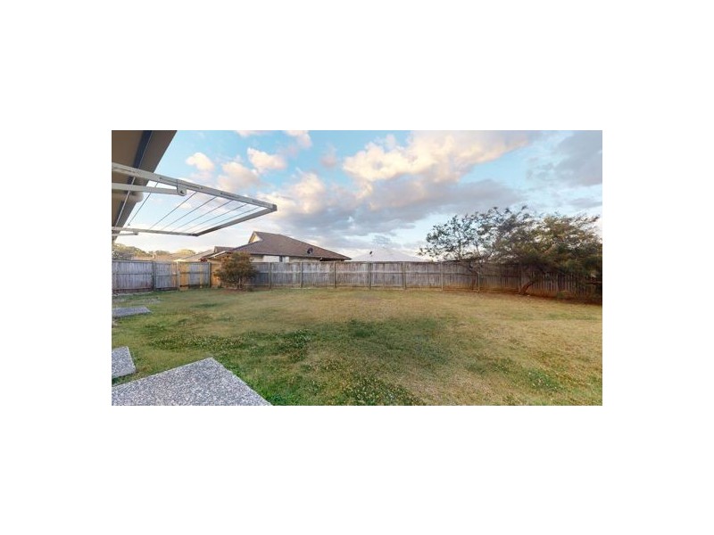 4 Woodfern Drive, Upper Caboolture QLD 4510