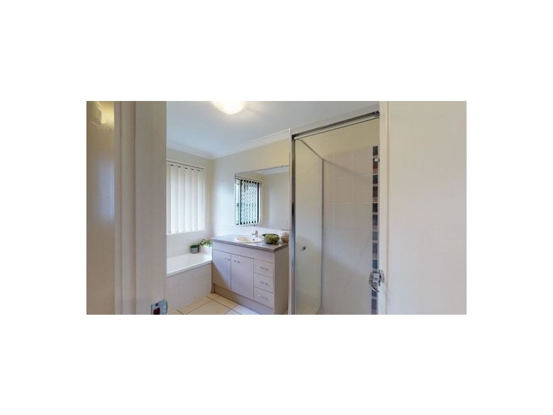 4 Woodfern Drive, Upper Caboolture QLD 4510