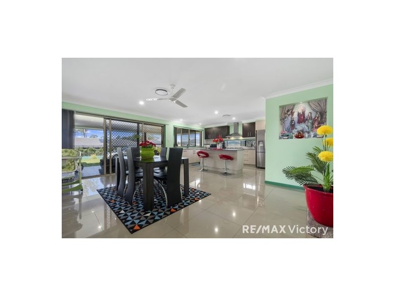 27 Cochran Street, Woodford QLD 4514