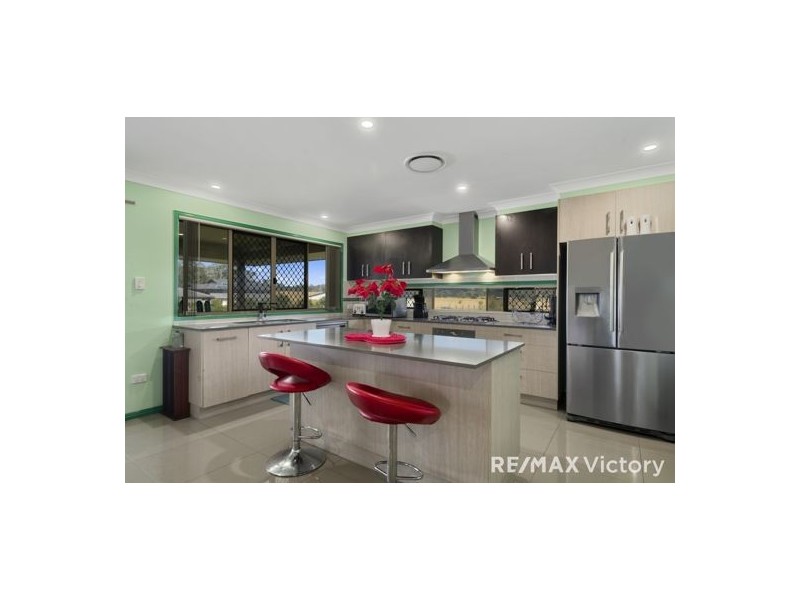 27 Cochran Street, Woodford QLD 4514