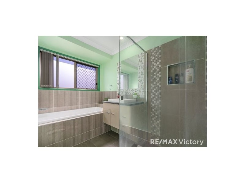 27 Cochran Street, Woodford QLD 4514