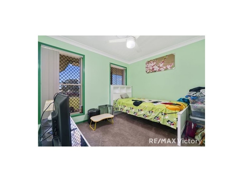 27 Cochran Street, Woodford QLD 4514