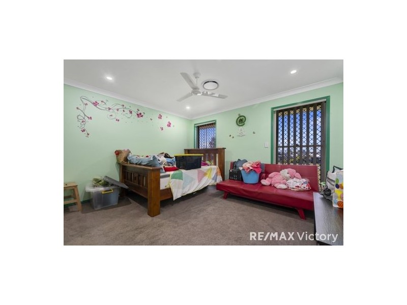 27 Cochran Street, Woodford QLD 4514