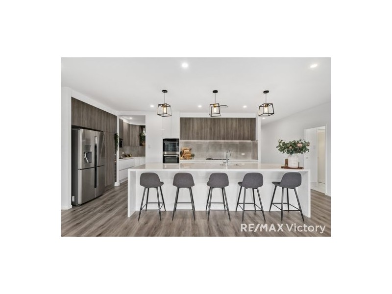 107 Sippel Drive, Woodford QLD 4514