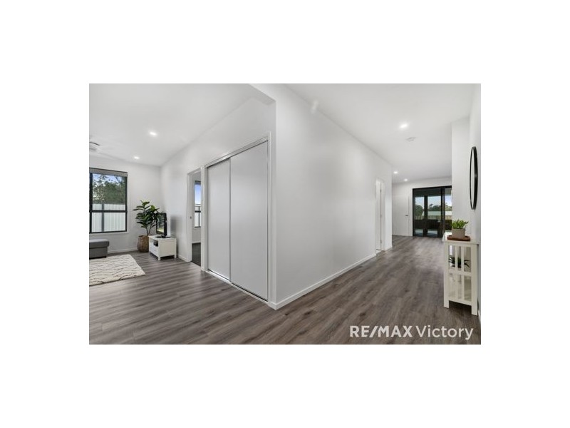 107 Sippel Drive, Woodford QLD 4514