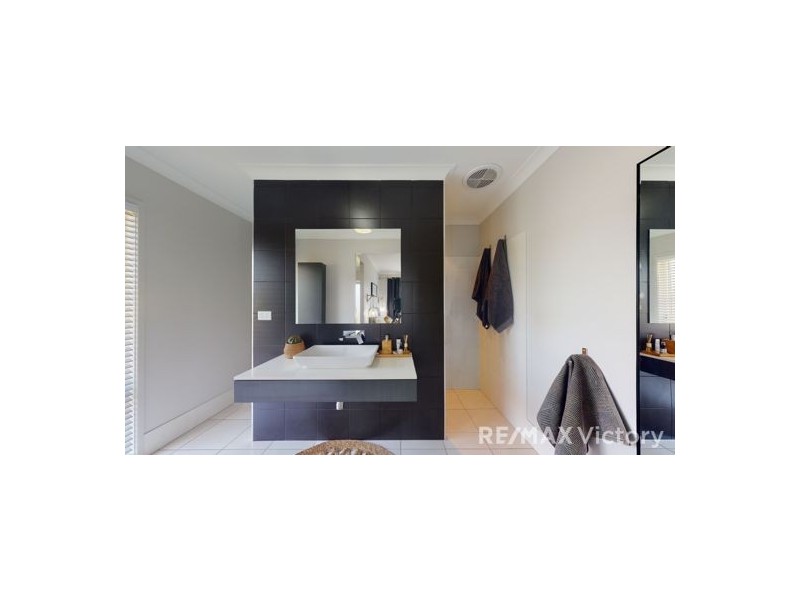 136 Mountaintrack Drive, Wamuran QLD 4512