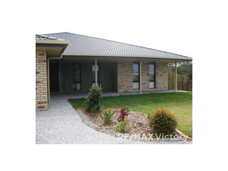 4 Bangalow Street, Morayfield QLD 4506