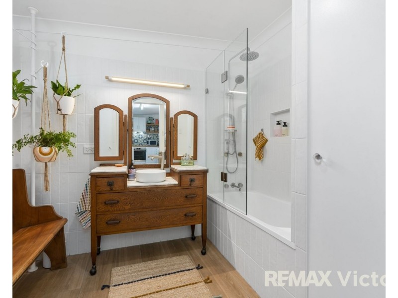 10 Second Avenue, Toorbul QLD 4510