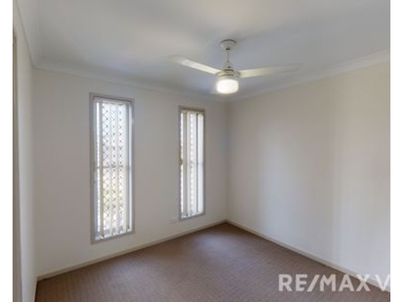 8/2 Station Road, Burpengary QLD 4505