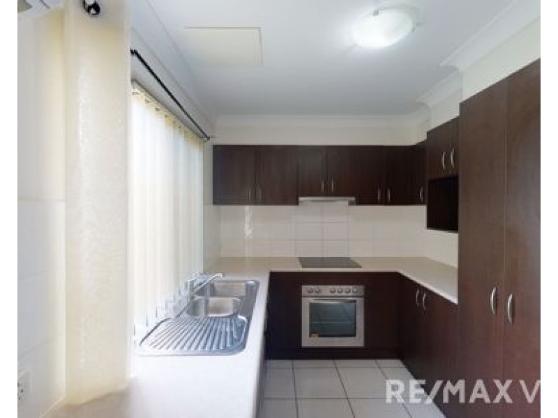 8/2 Station Road, Burpengary QLD 4505
