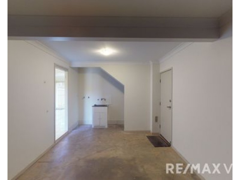 8/2 Station Road, Burpengary QLD 4505