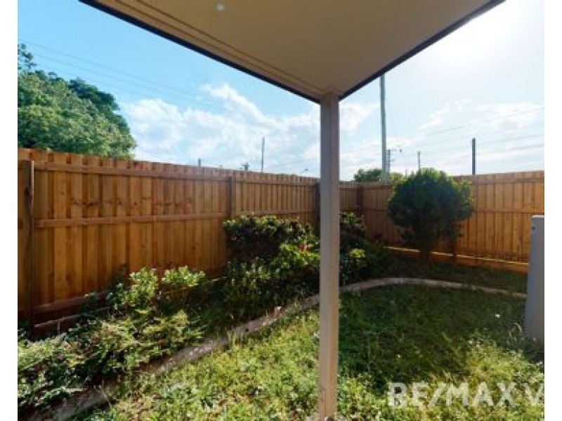 8/2 Station Road, Burpengary QLD 4505