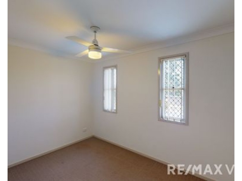 8/2 Station Road, Burpengary QLD 4505