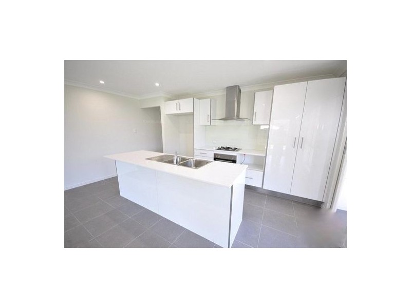 21 Feather Court, Morayfield QLD 4506