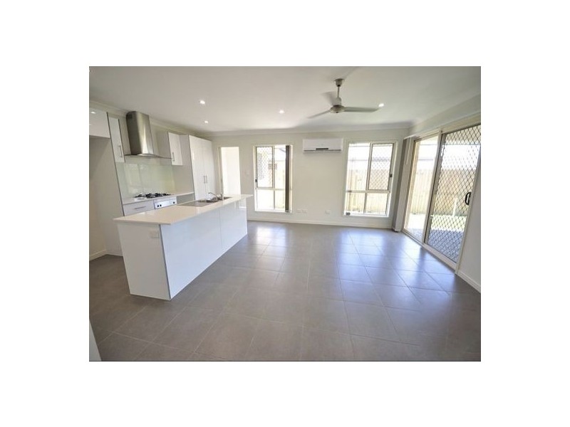 21 Feather Court, Morayfield QLD 4506
