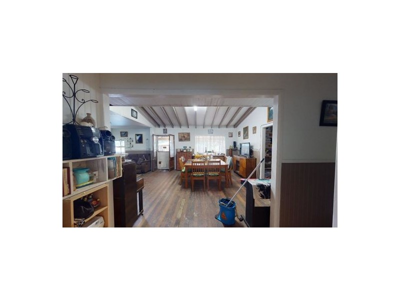 905 D’Aguilar Highway, Wamuran QLD 4512