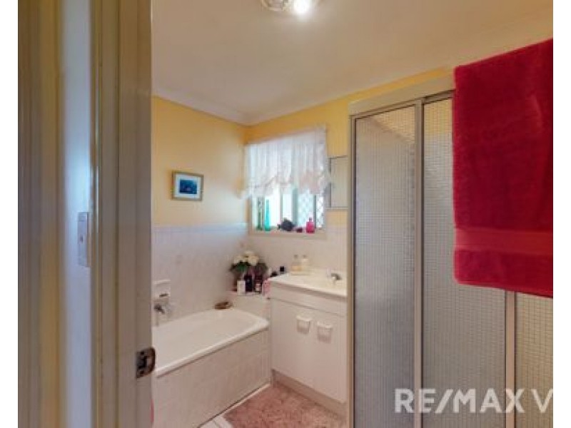 4 Adelaide Drive, Caboolture South QLD 4510