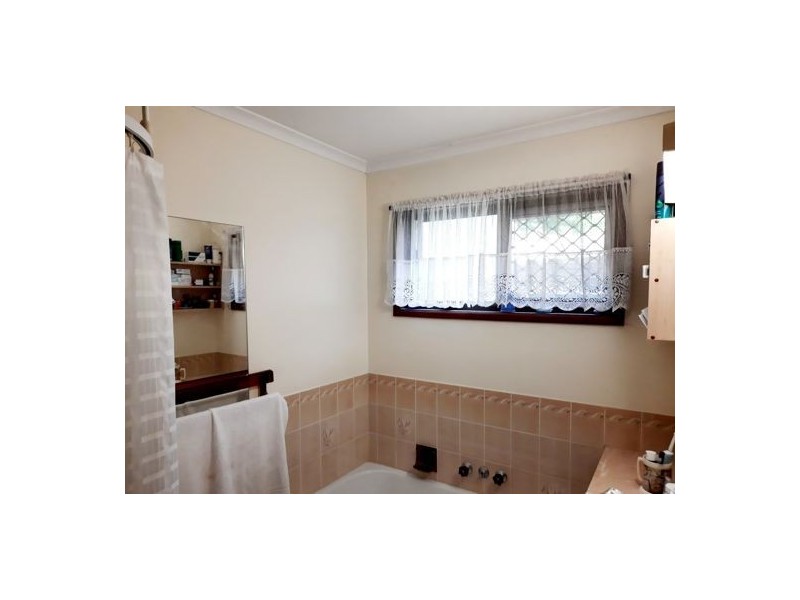 2 Cato Ct, Caboolture South QLD 4510