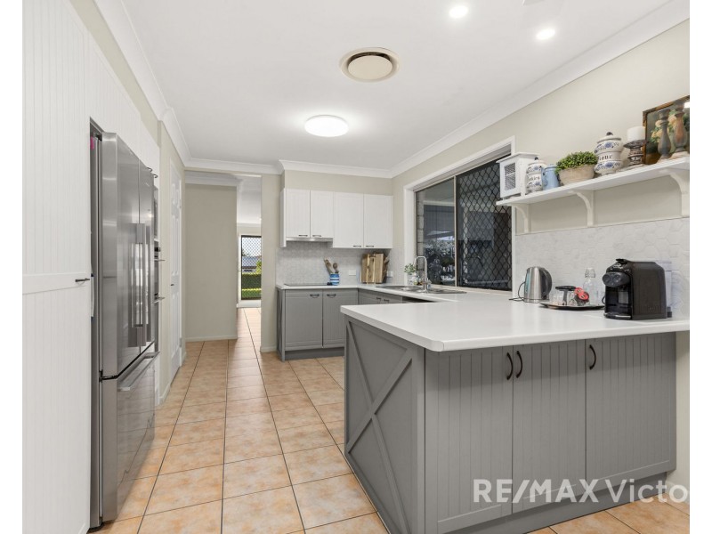 11 Jayleigh Court, Morayfield QLD 4506