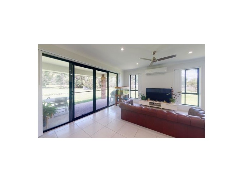 34 Morris Road, Elimbah QLD 4516