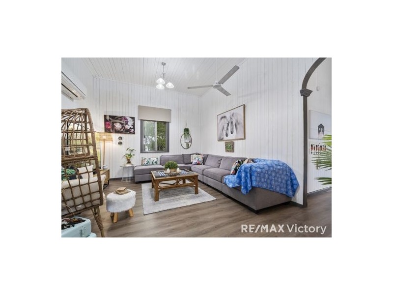 27 Durundur St, Woodford QLD 4514