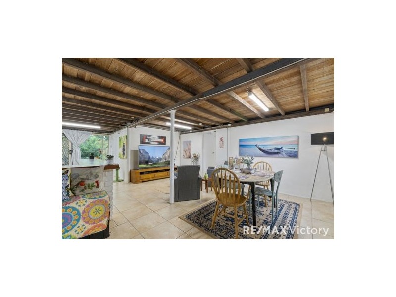 27 Durundur St, Woodford QLD 4514