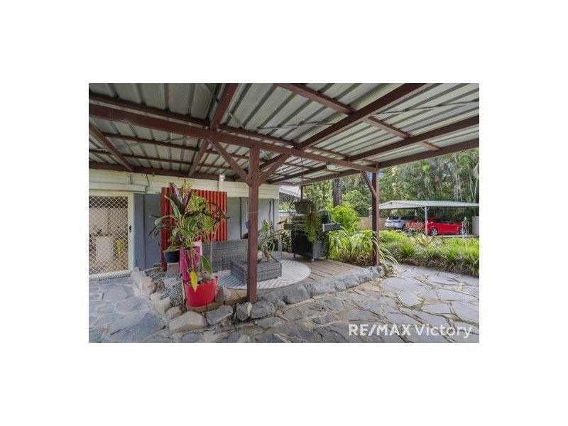 27 Durundur St, Woodford QLD 4514