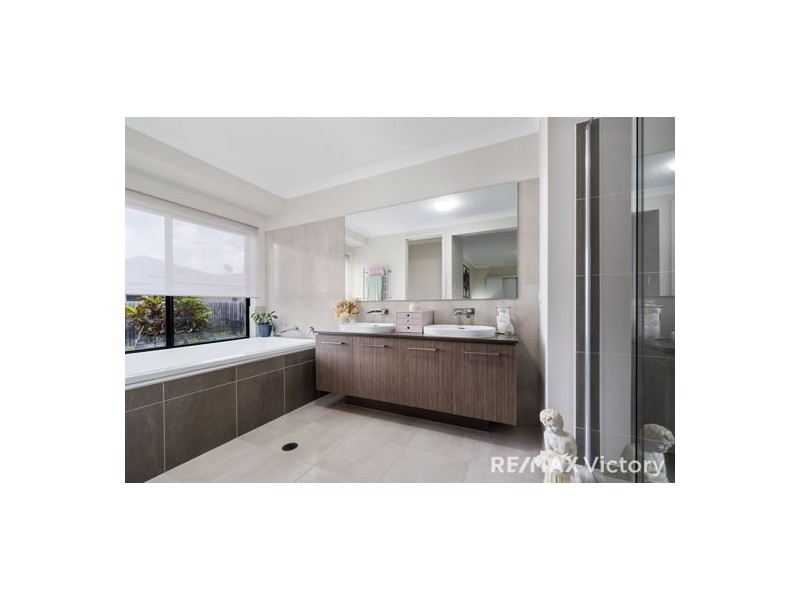 5 Anstey Court, Caboolture QLD 4510