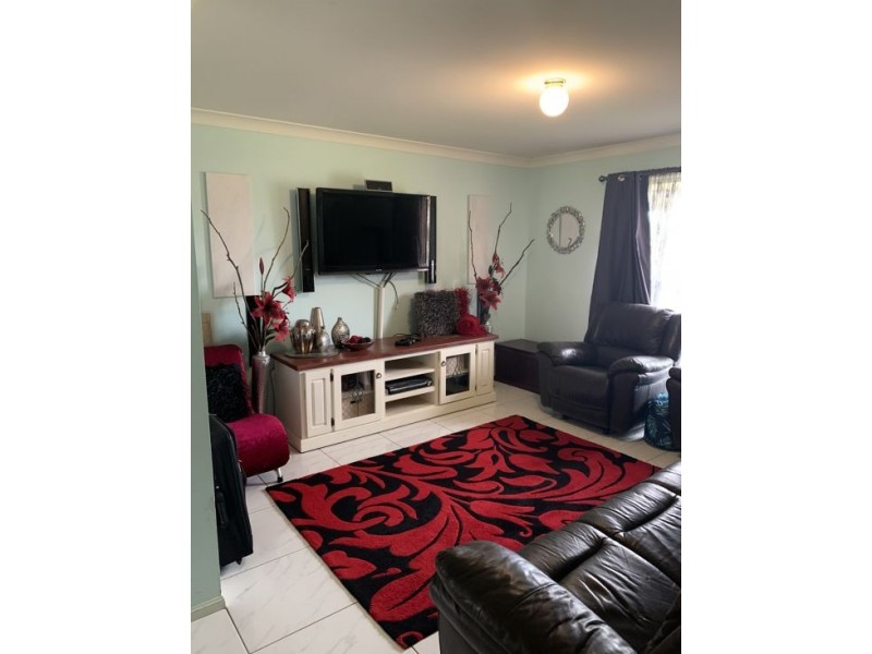 4 Hilltop Court, Morayfield QLD 4506
