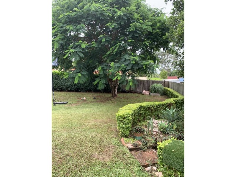 4 Hilltop Court, Morayfield QLD 4506