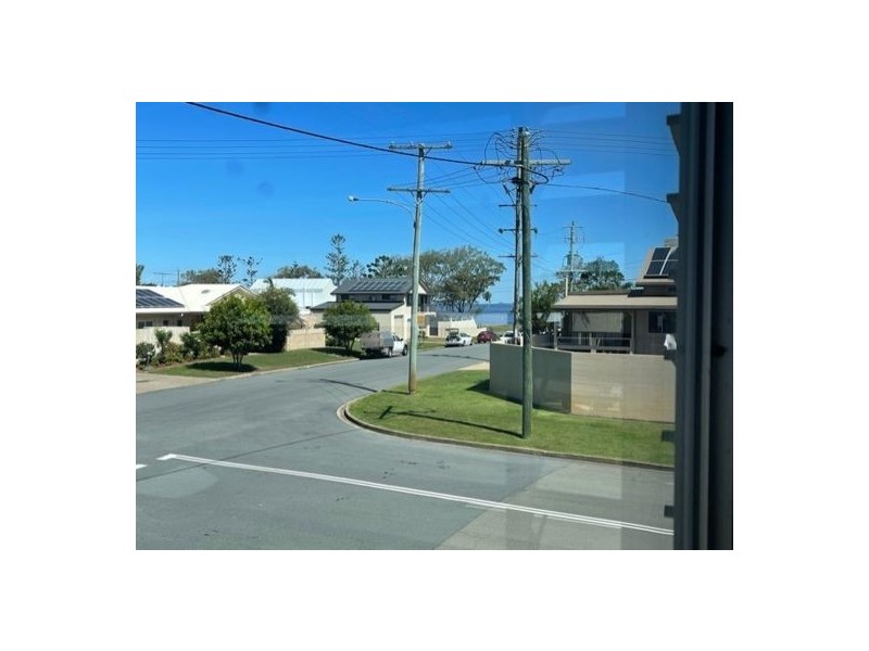 4/11 Palm Ave, Bongaree QLD 4507