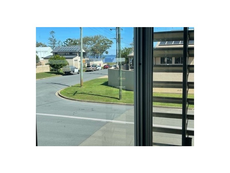 4/11 Palm Ave, Bongaree QLD 4507