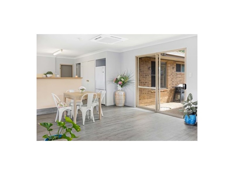 17 Timothy Esplanade, Beachmere QLD 4510