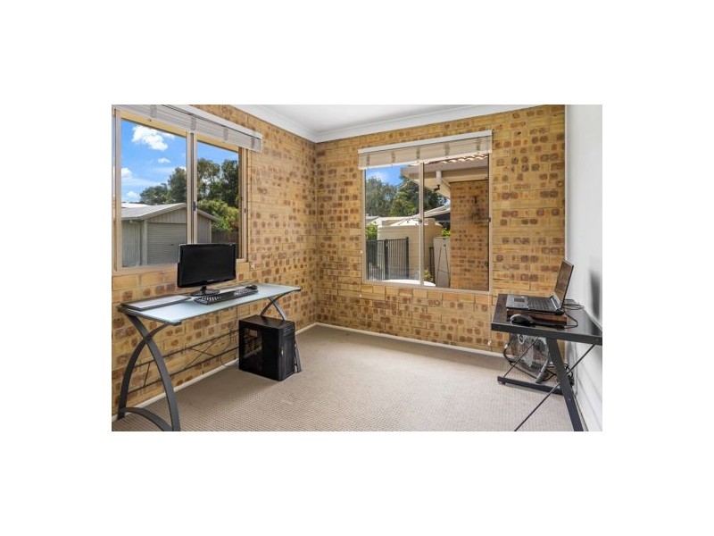 17 Timothy Esplanade, Beachmere QLD 4510