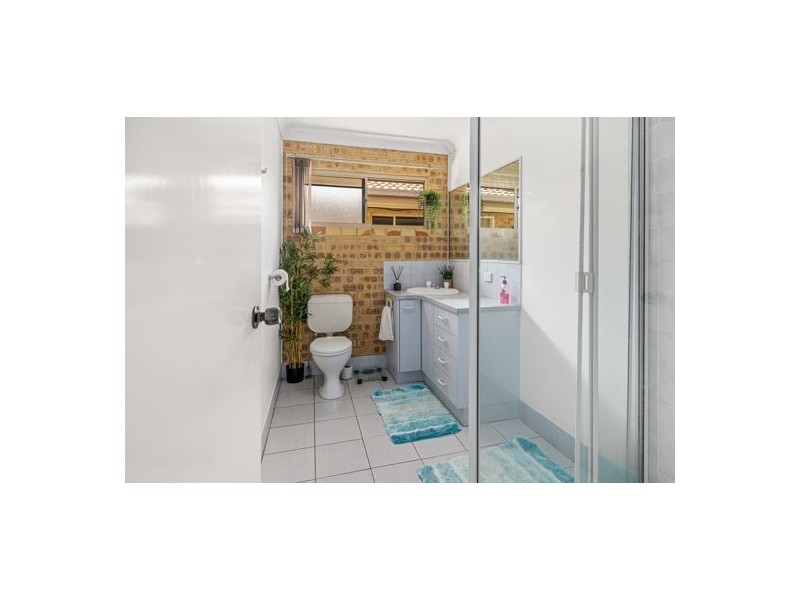 17 Timothy Esplanade, Beachmere QLD 4510