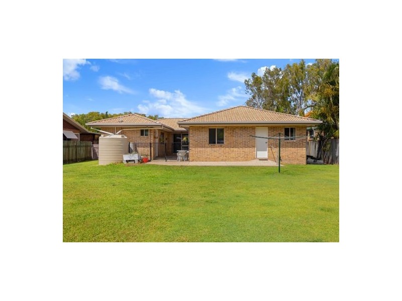 17 Timothy Esplanade, Beachmere QLD 4510