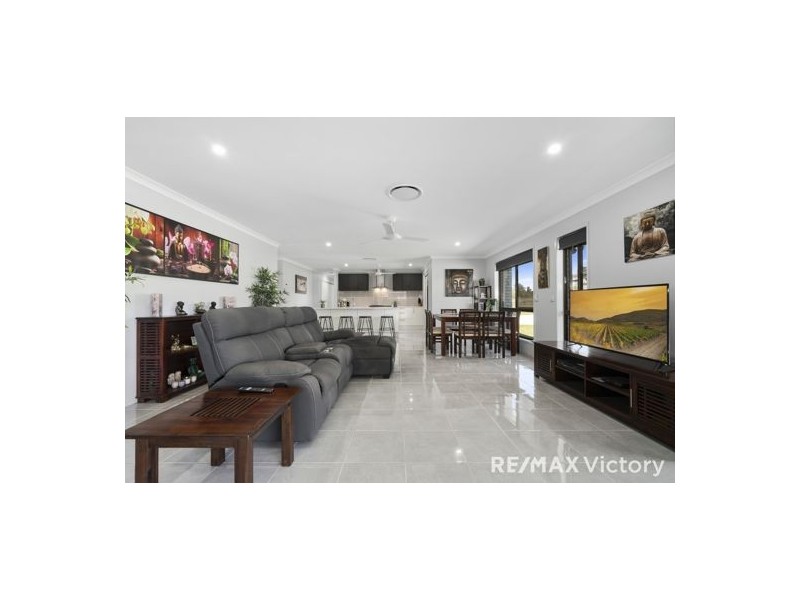 17 Limburg Ave, Caboolture QLD 4510