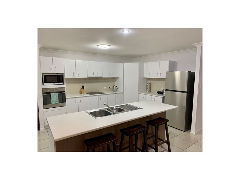 20 Rushcutters Court, Sandstone Point QLD 4511