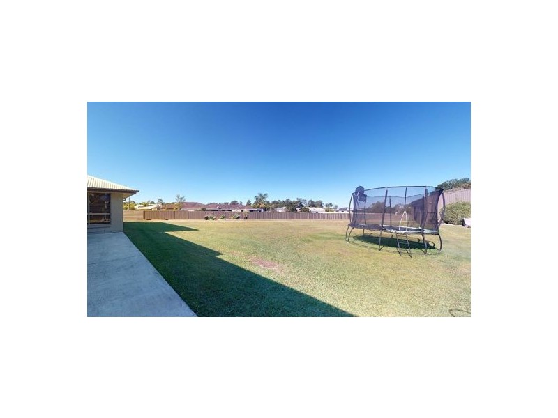 16 Bigita Place, Elimbah QLD 4516