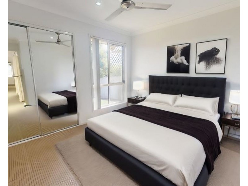 2/5 Hipwood Street, Morayfield QLD 4506